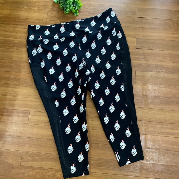 Torrid skull performance active set 4/5 - Picture 5 of 13